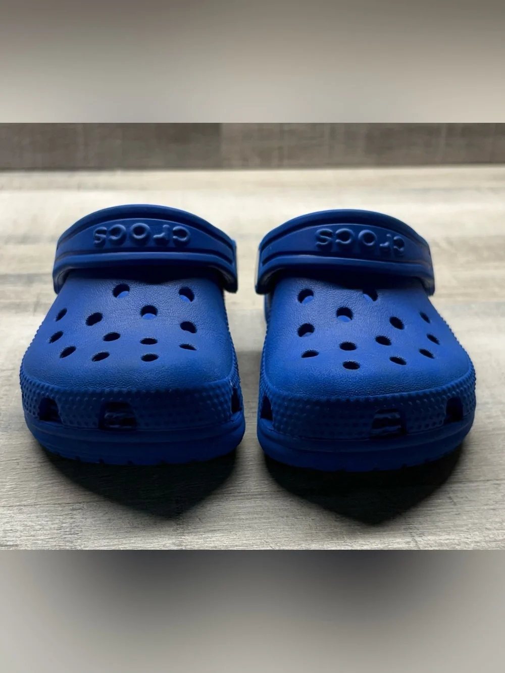 CROCS Classic Clog in Bright Blue for Kids